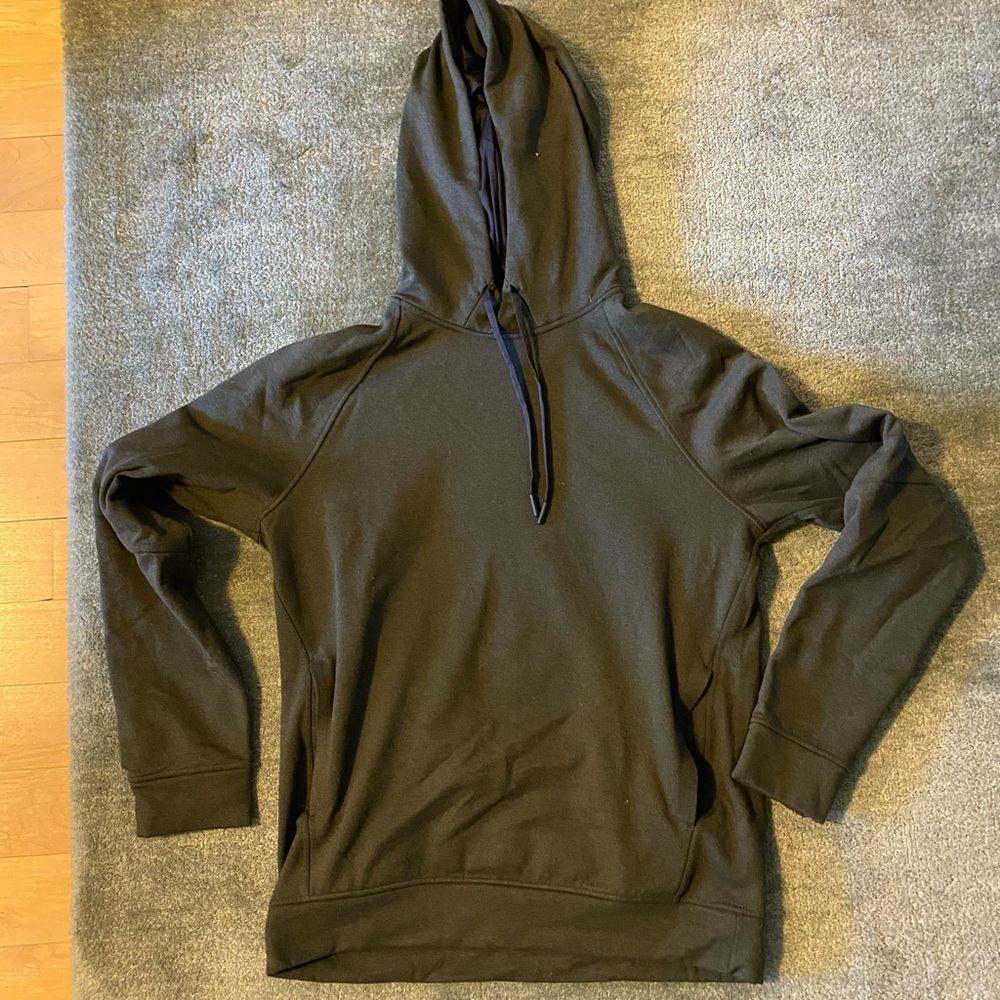 Lululemon sweatshirt